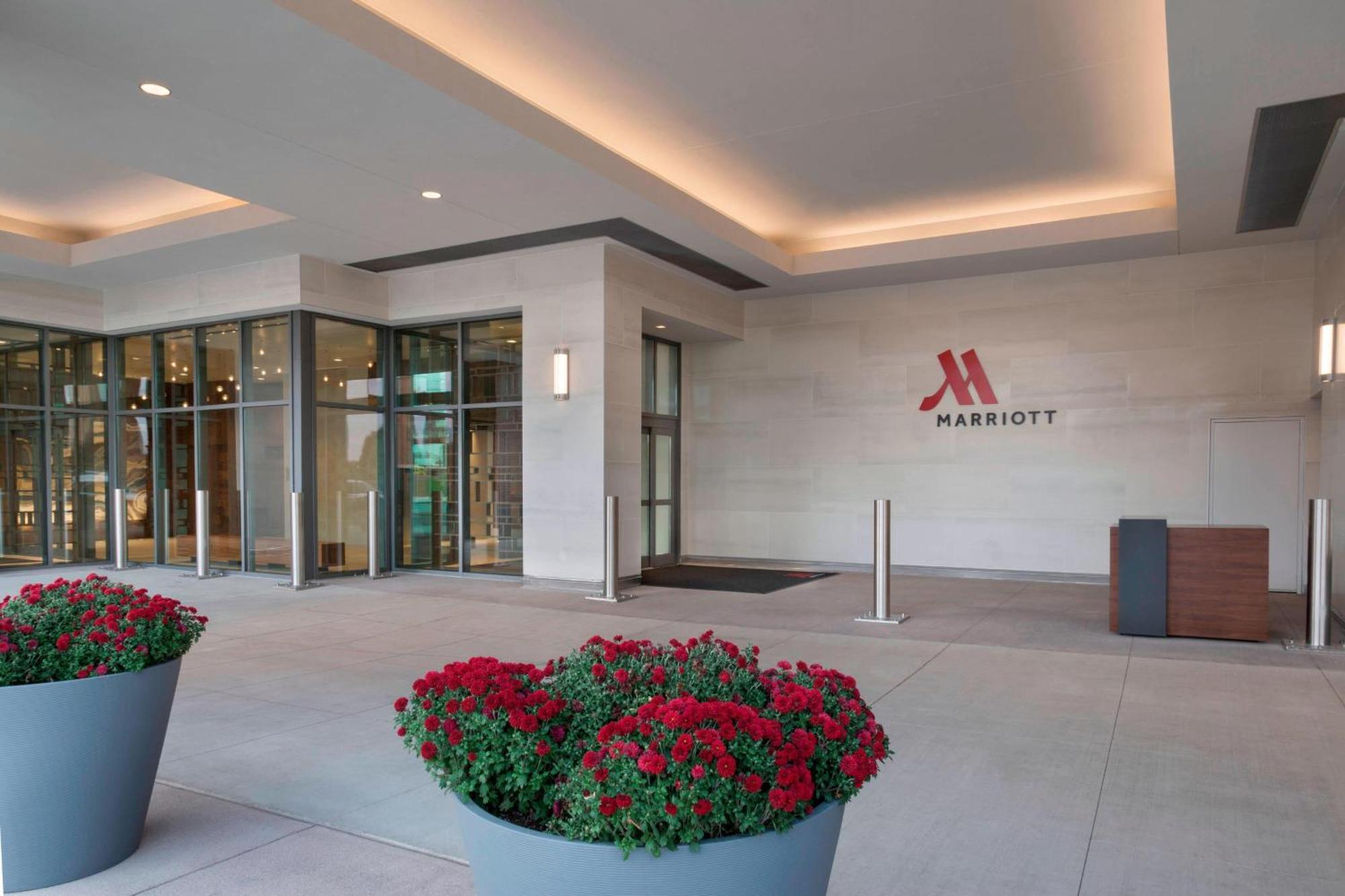 Buffalo Marriott At Lecom Harborcenter Zewnętrze zdjęcie