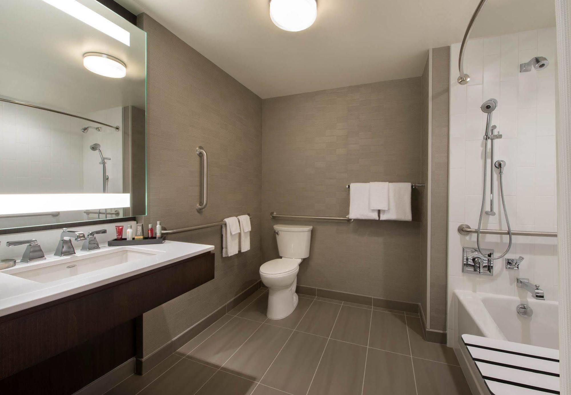 Buffalo Marriott At Lecom Harborcenter Zewnętrze zdjęcie
